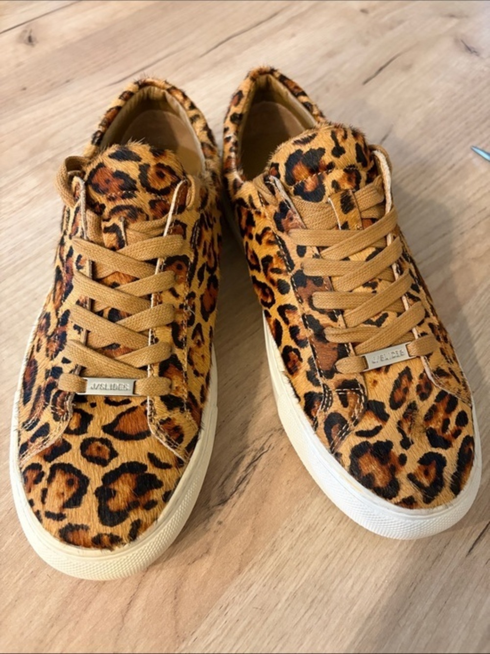 J/SLIDE NYC LEOPARD CALF HAIR LACE UP LOW TOP SNEAKERS WOMEN SIZE 8.5